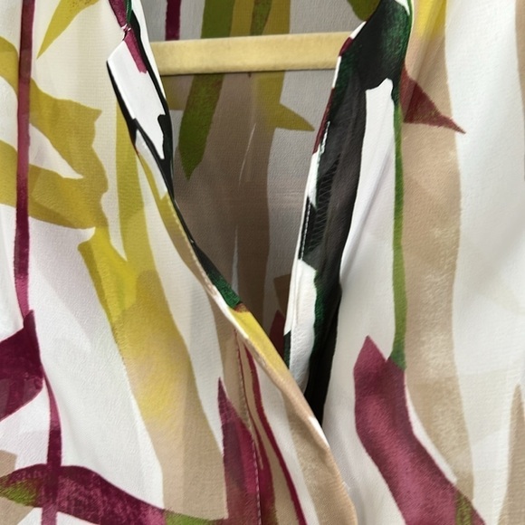 WORTHINGTON White/Burgundy/Green Jungle Pattern Sleeveless Top, Large Petite,GUC - Picture 5 of 9